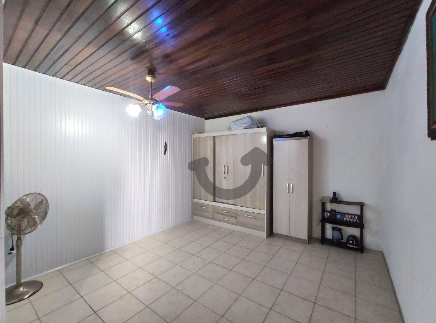 Casa à venda com 3 quartos, 286m² - Foto 18