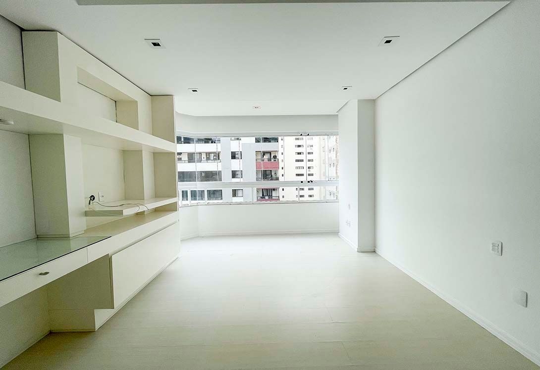 Apartamento à venda com 3 quartos, 123m² - Foto 23