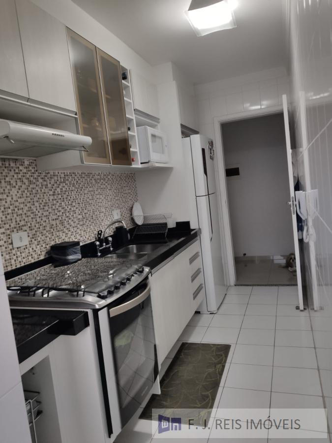 Apartamento à venda com 2 quartos, 62m² - Foto 10