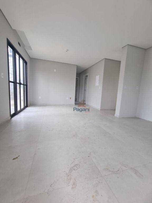 Apartamento à venda com 3 quartos, 78m² - Foto 2