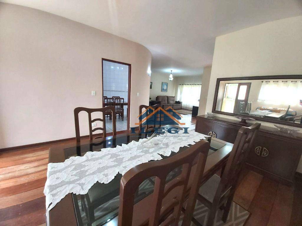 Casa de Condomínio à venda com 3 quartos, 230m² - Foto 12