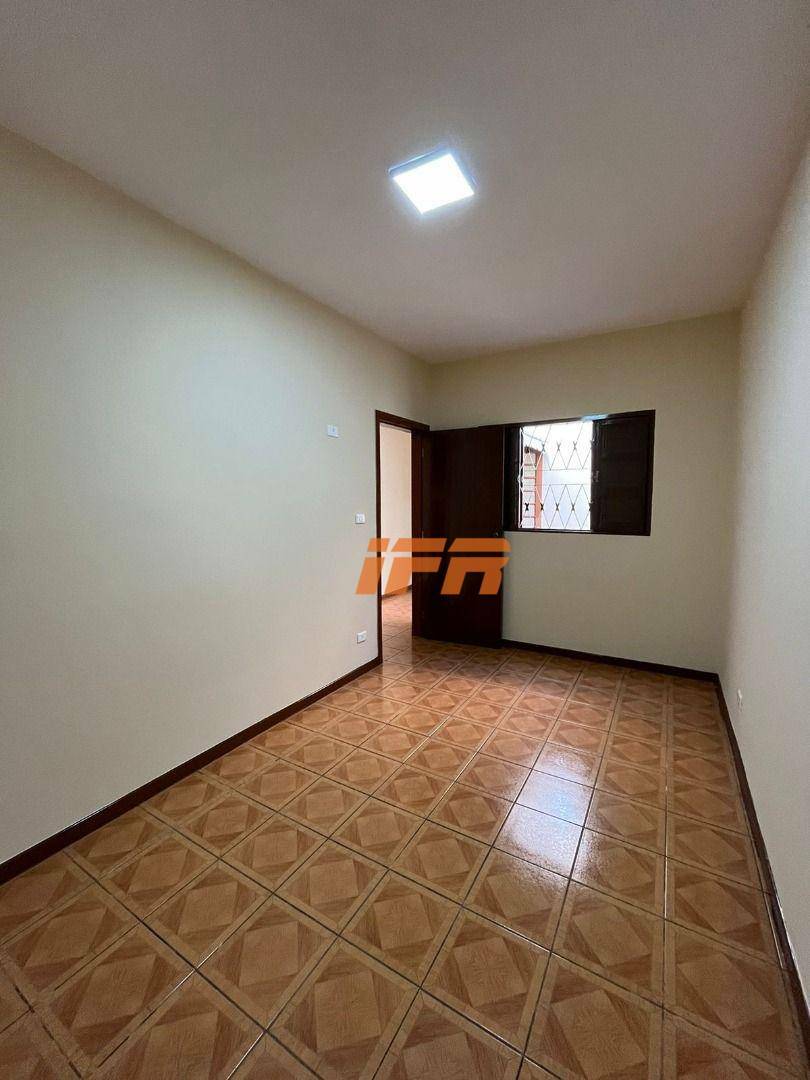 Casa à venda com 2 quartos, 100m² - Foto 9