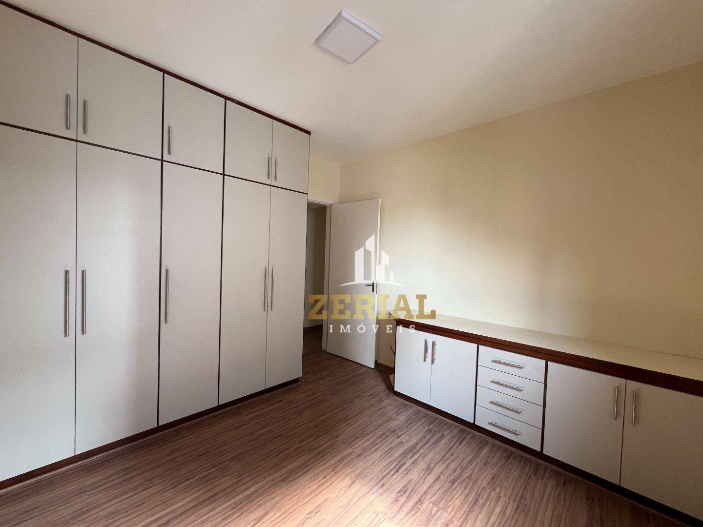 Apartamento para alugar com 2 quartos, 81m² - Foto 13