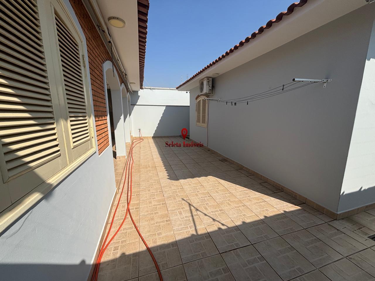 Casa à venda com 3 quartos, 212m² - Foto 40