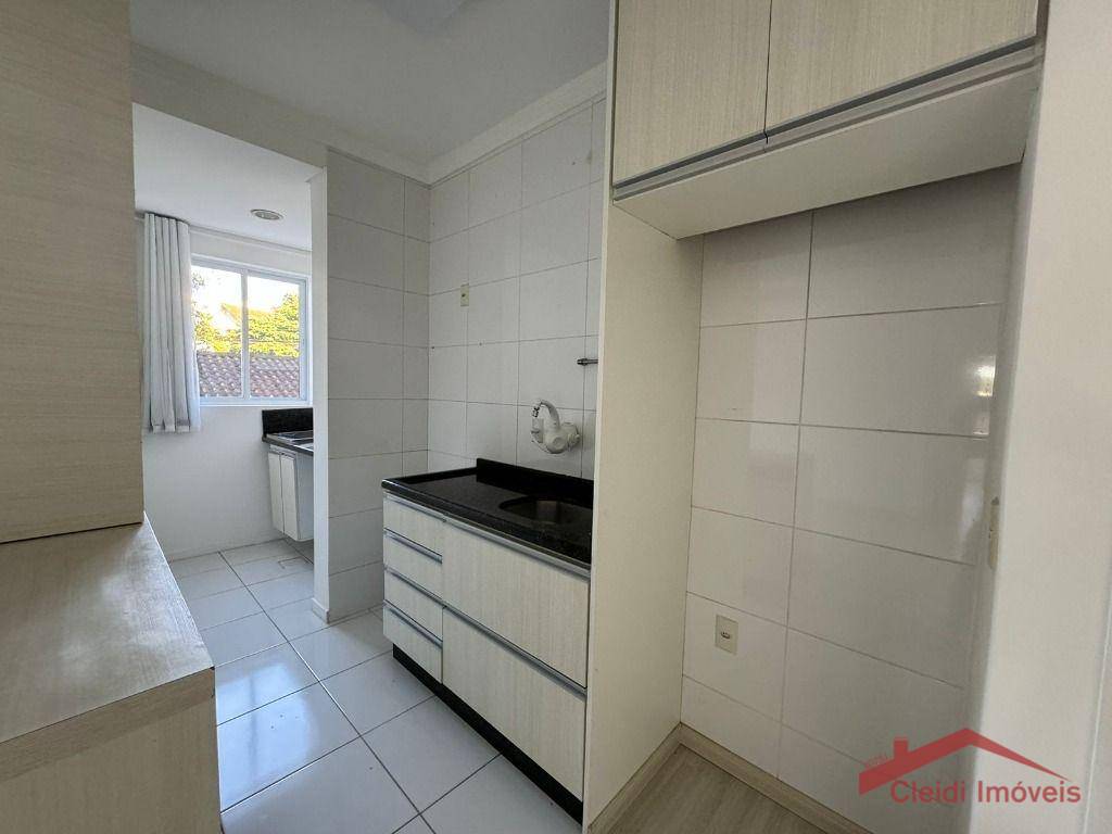 Apartamento para alugar com 3 quartos, 90m² - Foto 8