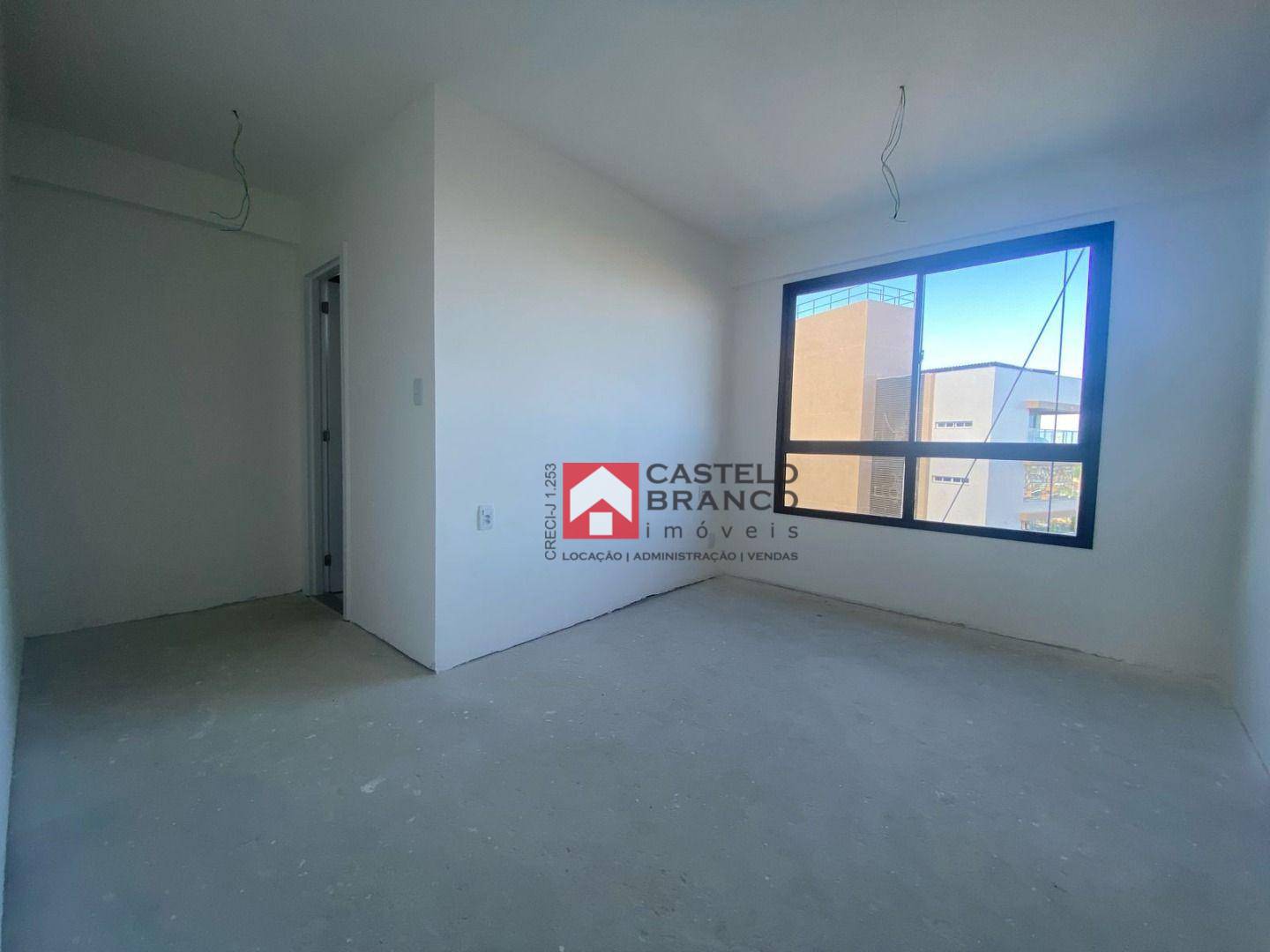 Apartamento à venda com 3 quartos, 107m² - Foto 10