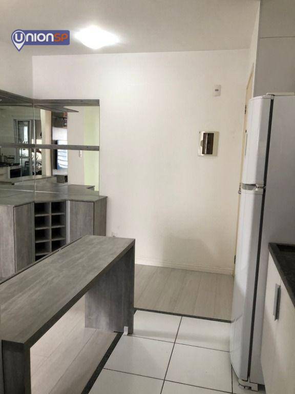 Apartamento à venda com 2 quartos, 55m² - Foto 17