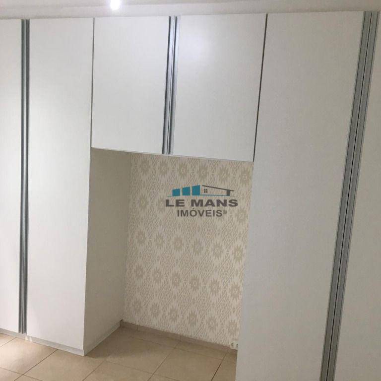 Apartamento à venda com 2 quartos, 55m² - Foto 19