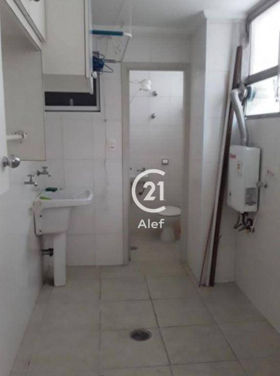 Apartamento para alugar com 3 quartos, 145m² - Foto 17