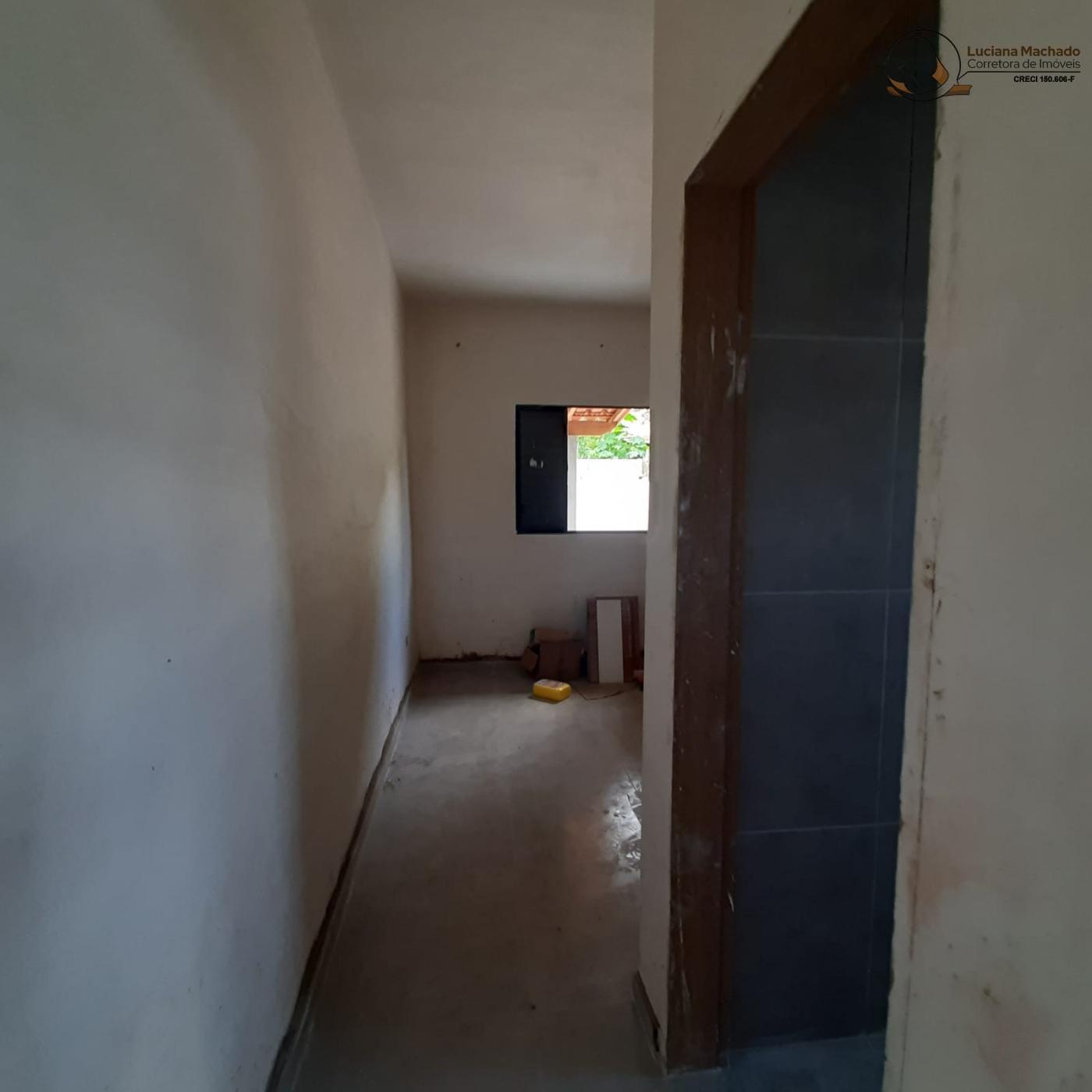 Casa à venda com 2 quartos, 150m² - Foto 4