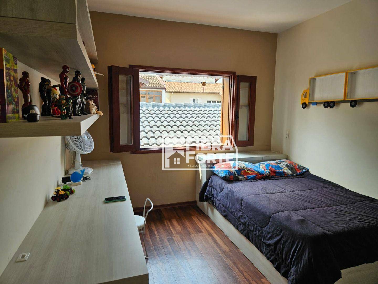 Casa à venda com 3 quartos, 333m² - Foto 19