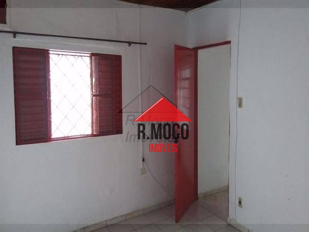 Casa à venda com 5 quartos, 131m² - Foto 30