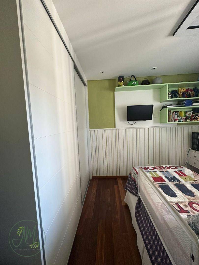 Apartamento à venda com 3 quartos, 232m² - Foto 14