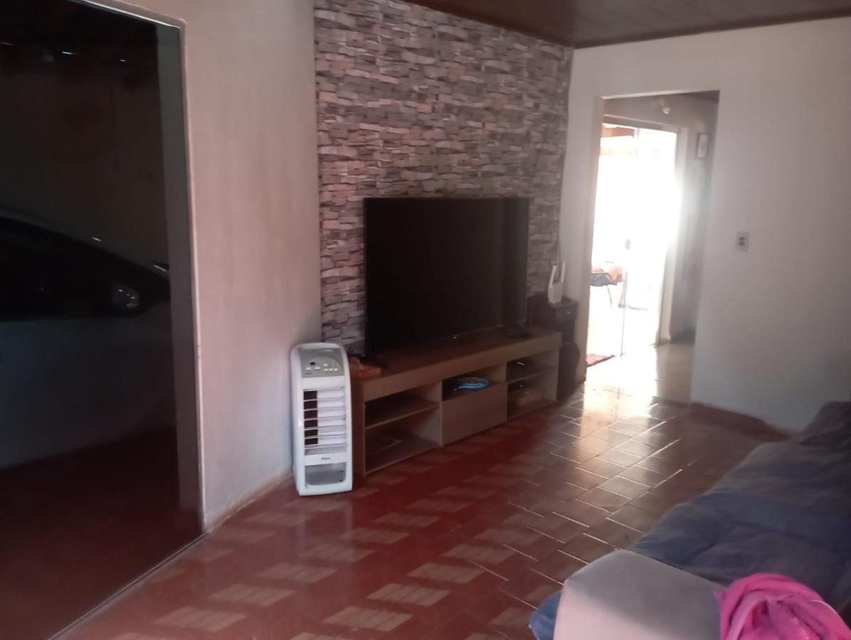 Casa à venda com 3 quartos, 200m² - Foto 2