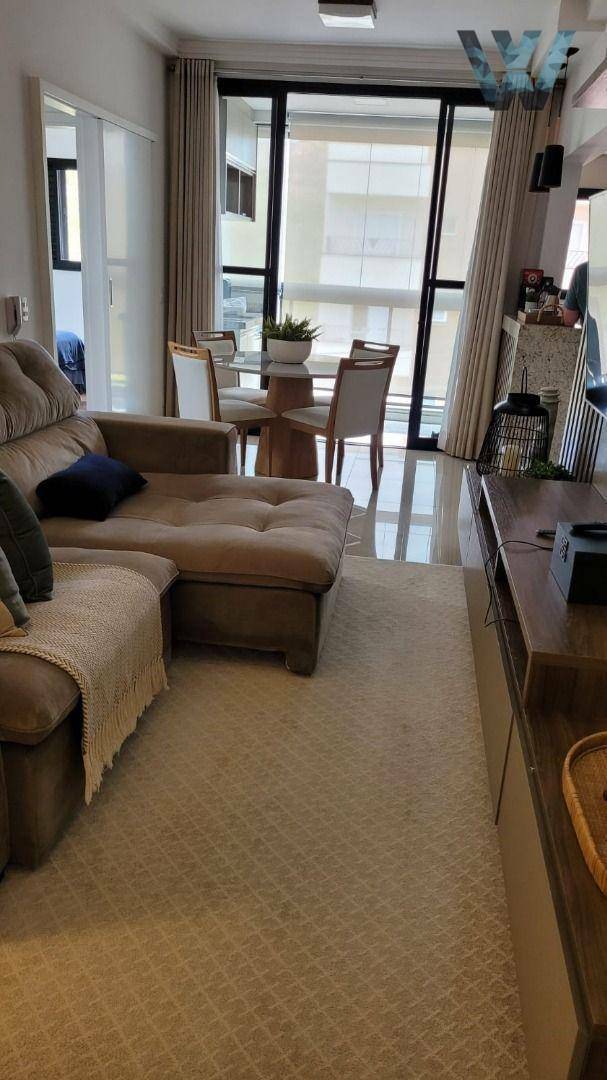 Apartamento à venda com 2 quartos, 65m² - Foto 3