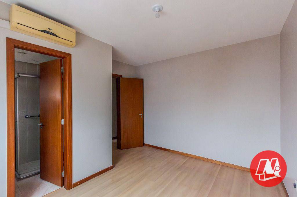 Apartamento à venda com 3 quartos, 96m² - Foto 11