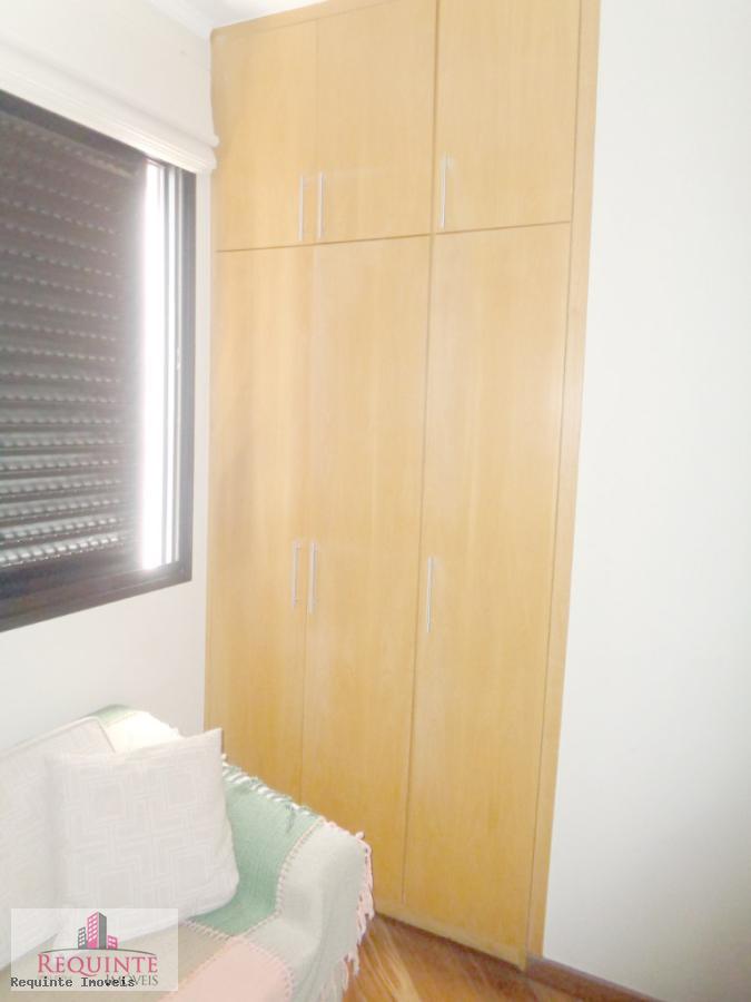 Apartamento à venda com 3 quartos, 95m² - Foto 16