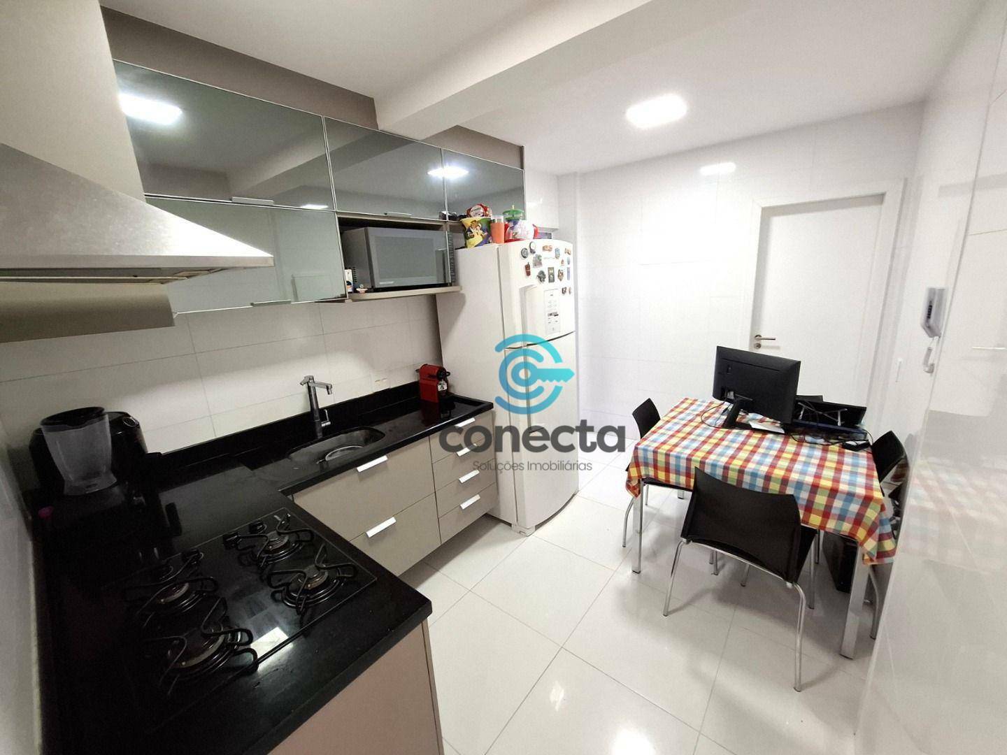 Casa à venda com 2 quartos, 65m² - Foto 8