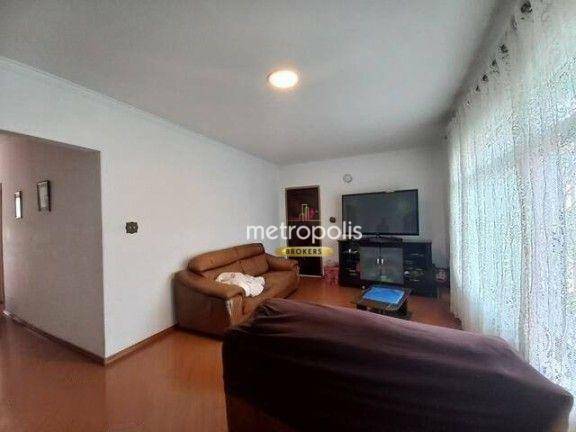 Casa à venda com 3 quartos, 200m² - Foto 1