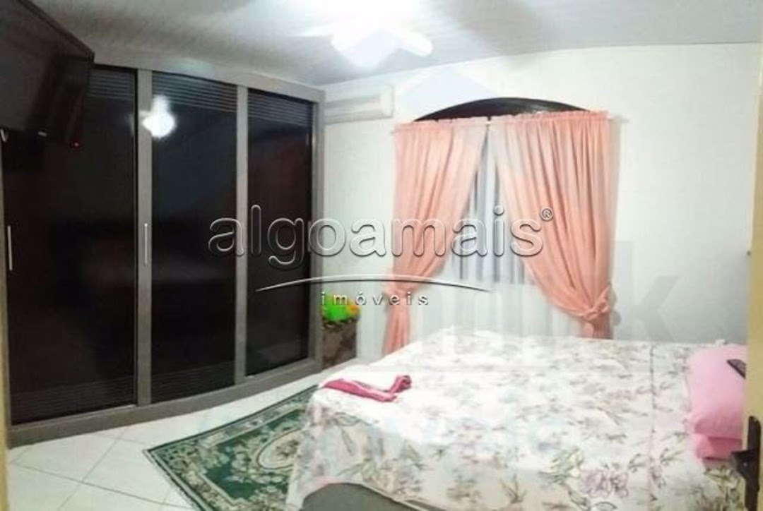 Casa à venda com 2 quartos, 200m² - Foto 8