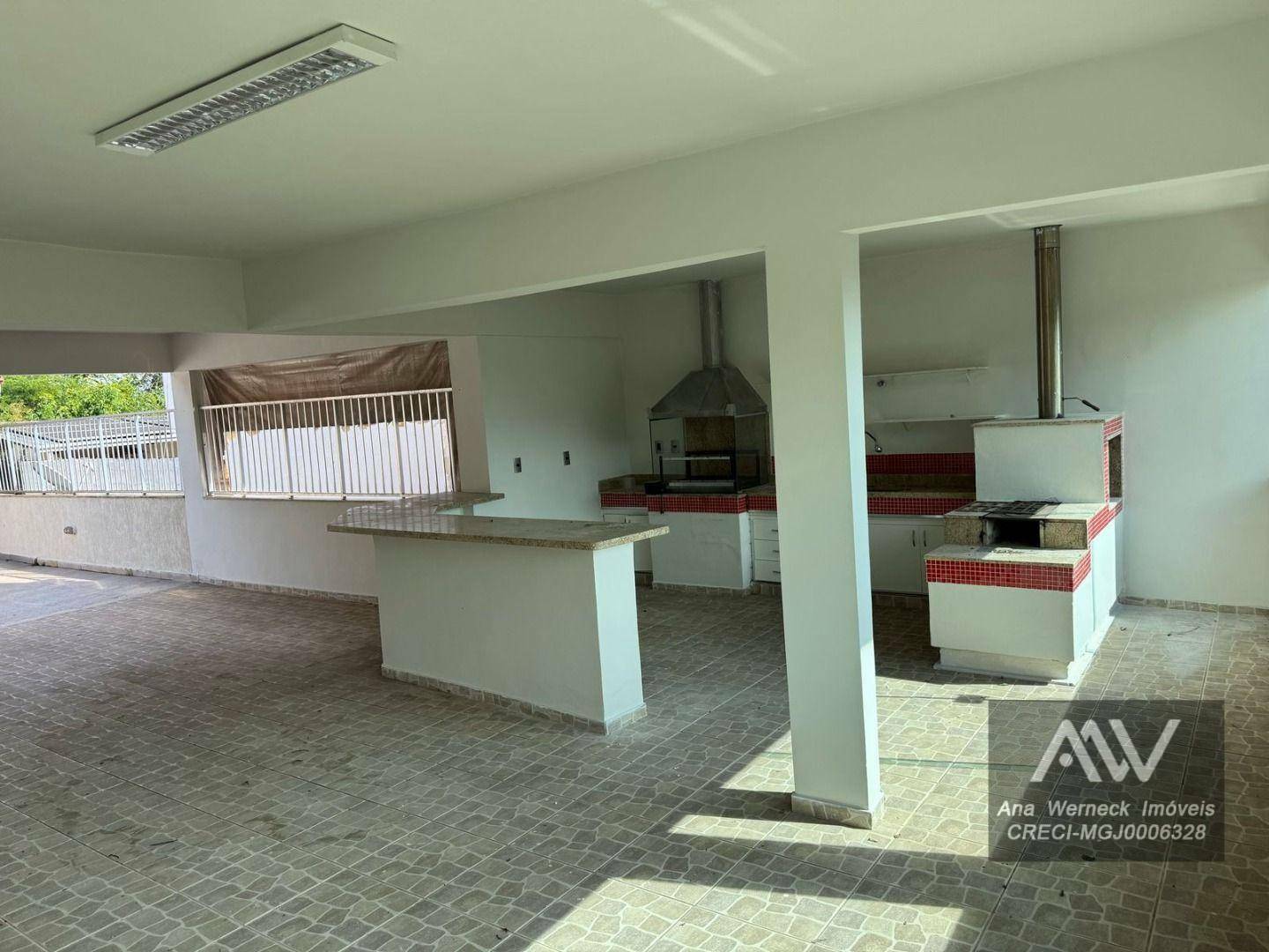 Casa à venda com 4 quartos, 330m² - Foto 15