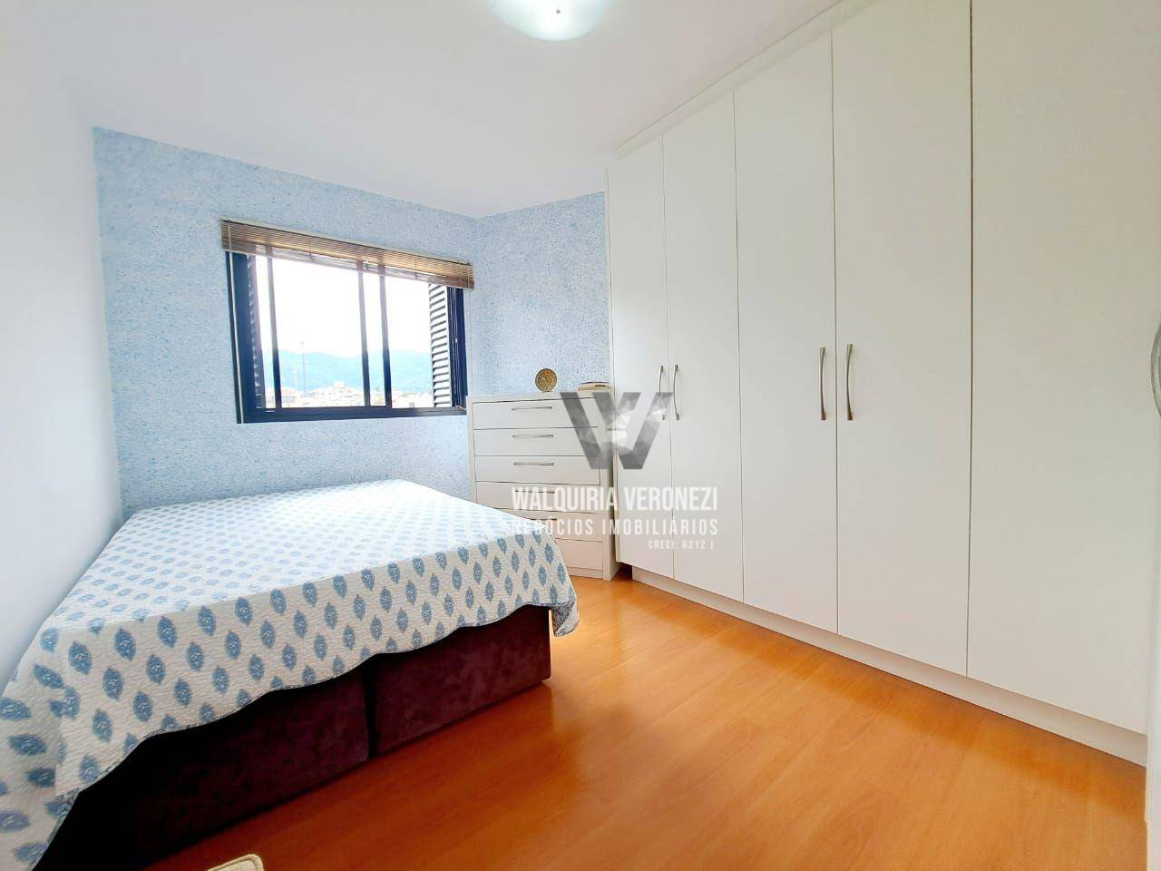 Apartamento à venda com 3 quartos, 135m² - Foto 18