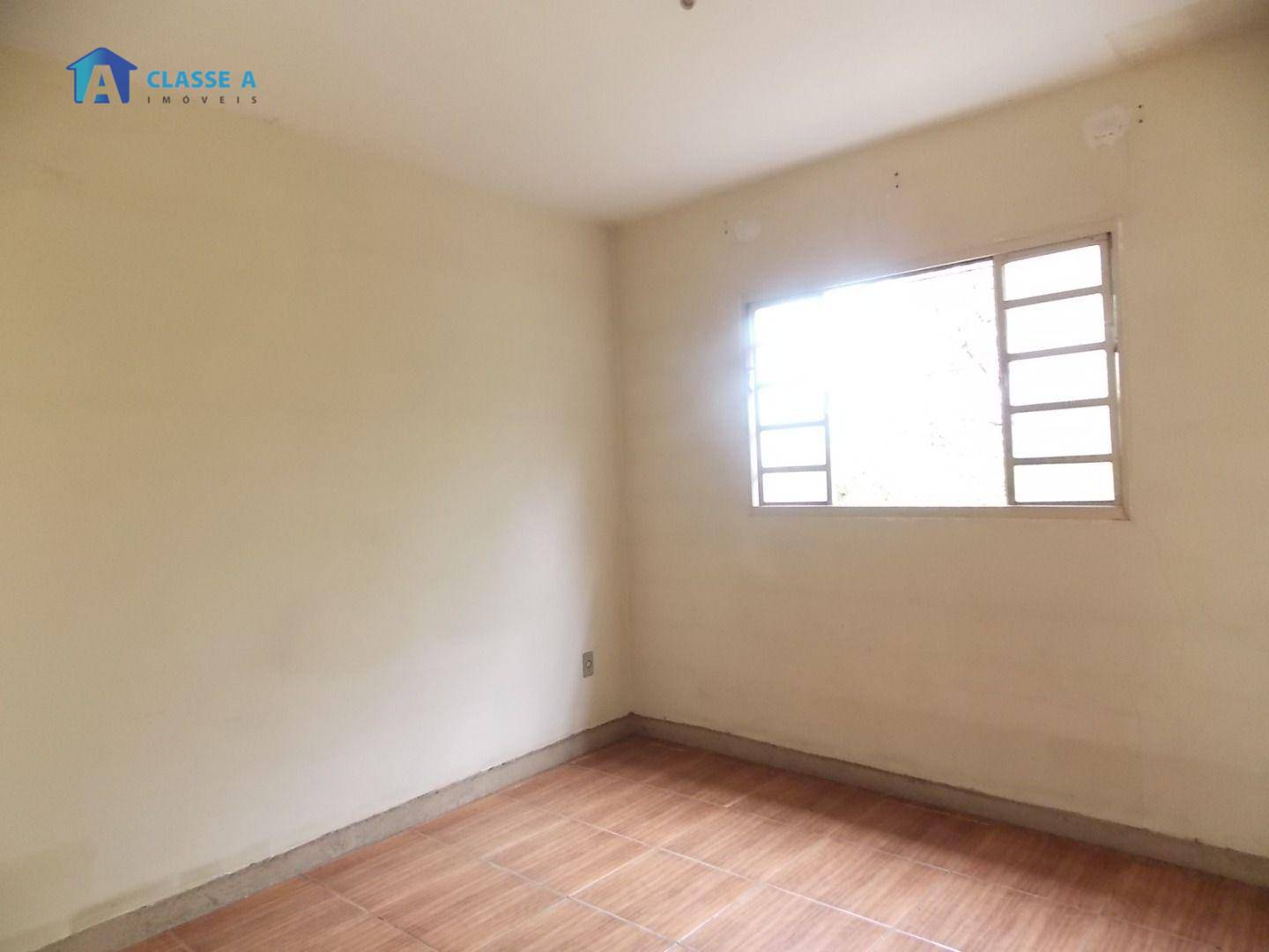 Casa à venda com 4 quartos, 200m² - Foto 26