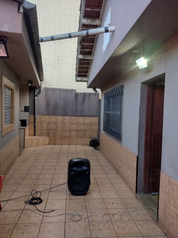 Casa à venda com 4 quartos, 180m² - Foto 33