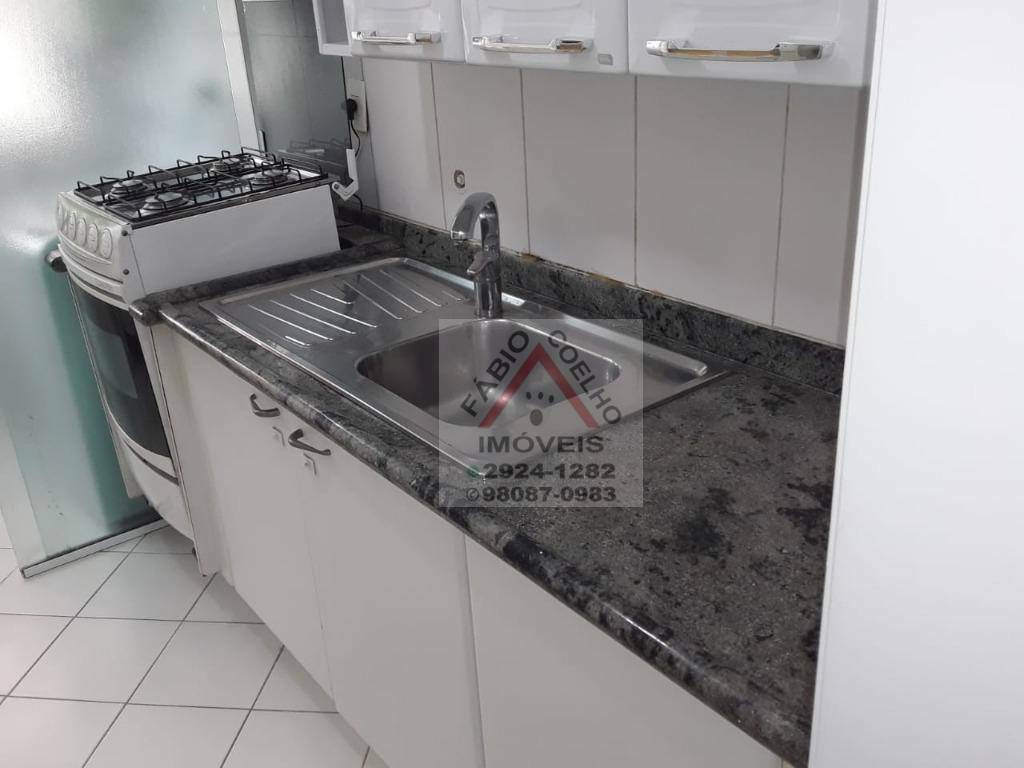 Apartamento à venda com 3 quartos, 75m² - Foto 11