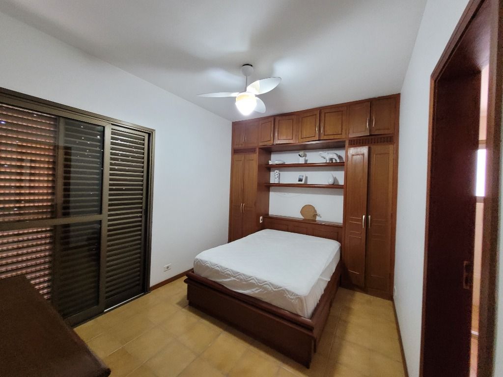 Apartamento à venda com 3 quartos, 140m² - Foto 8