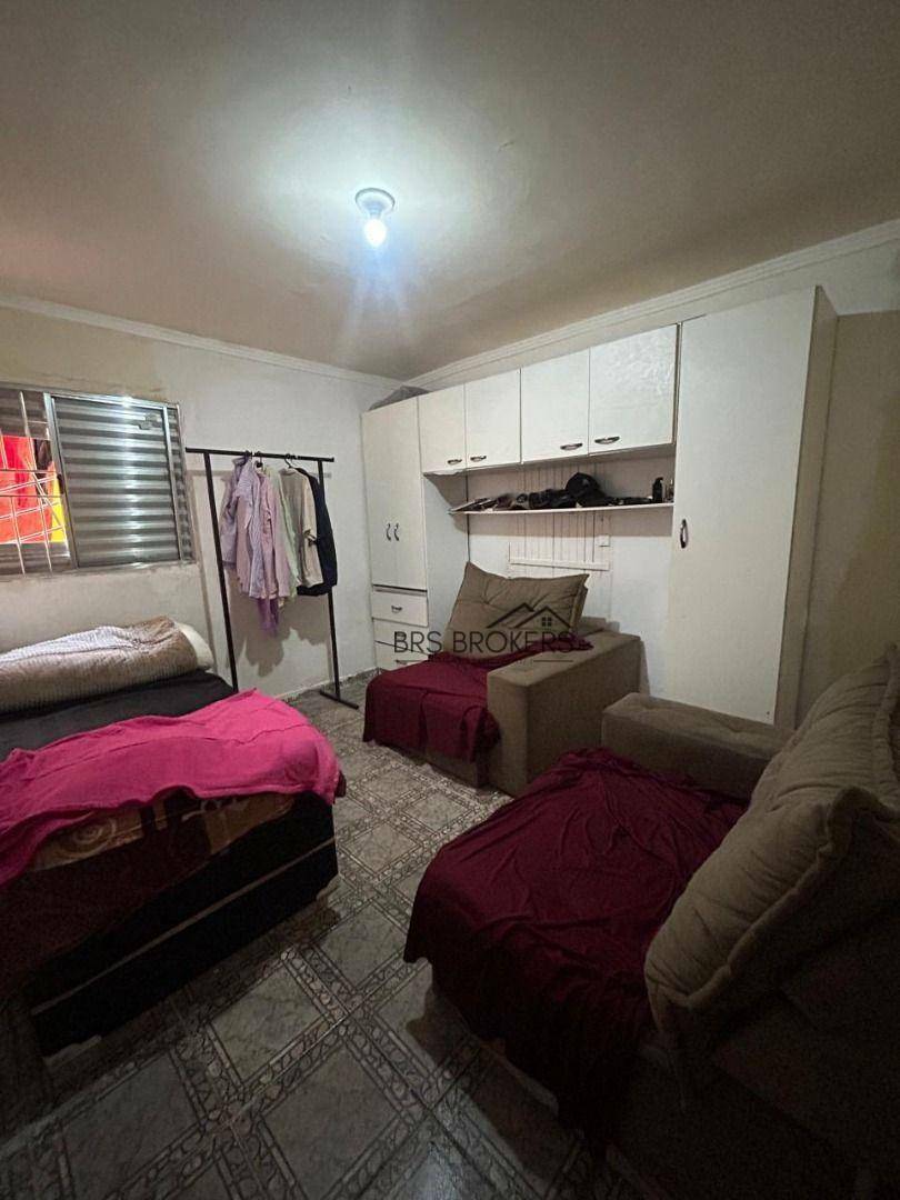 Sobrado à venda com 5 quartos, 200m² - Foto 6