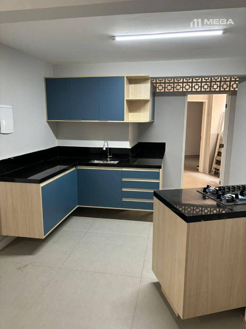 Apartamento à venda com 3 quartos, 115m² - Foto 2