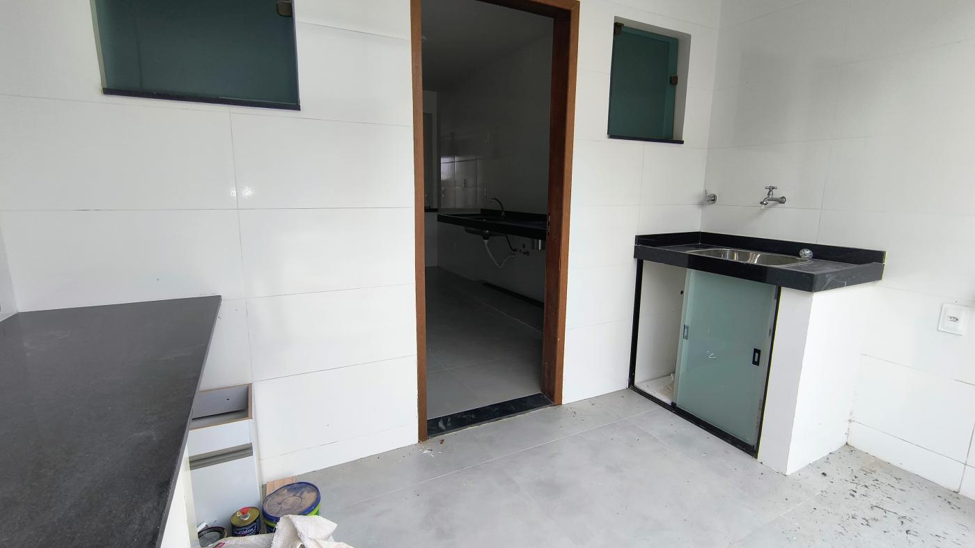 Casa à venda com 2 quartos, 225m² - Foto 11