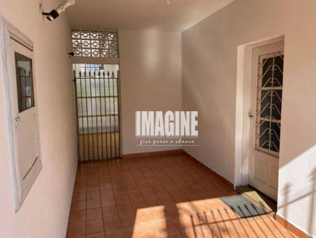 Casa à venda com 2 quartos, 94m² - Foto 2