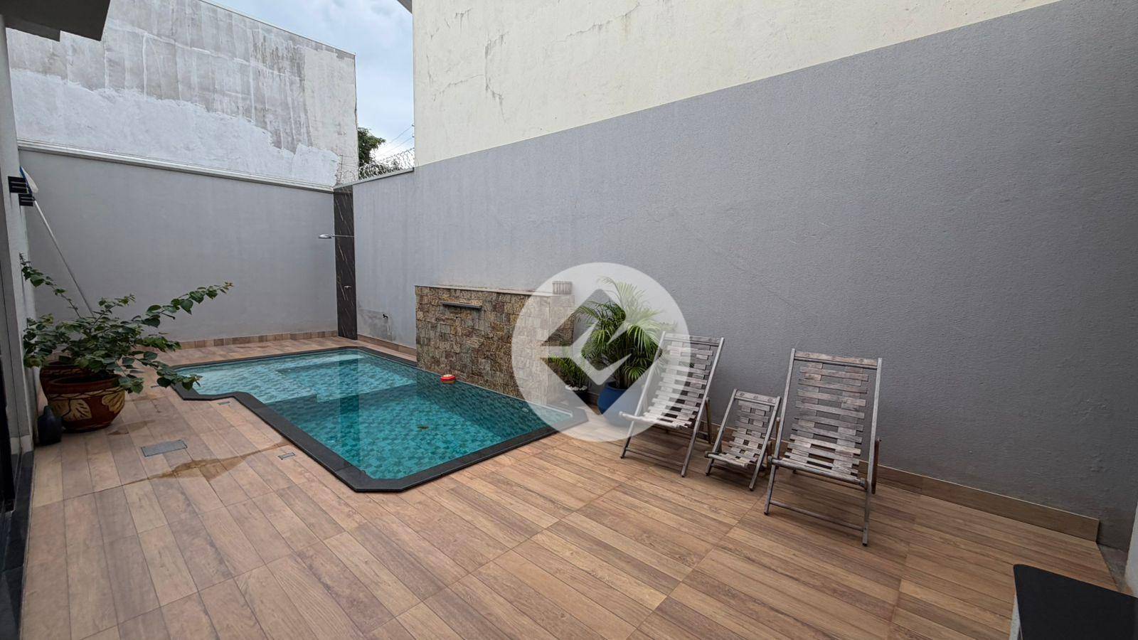 Casa, 3 quartos, 180 m² - Foto 1