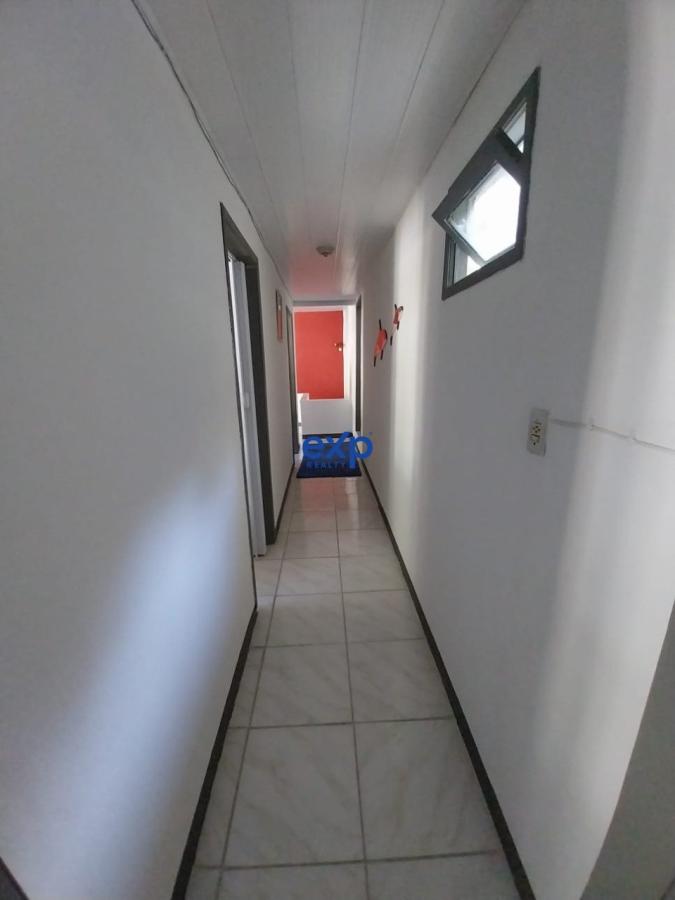 Casa à venda com 5 quartos, 140m² - Foto 18