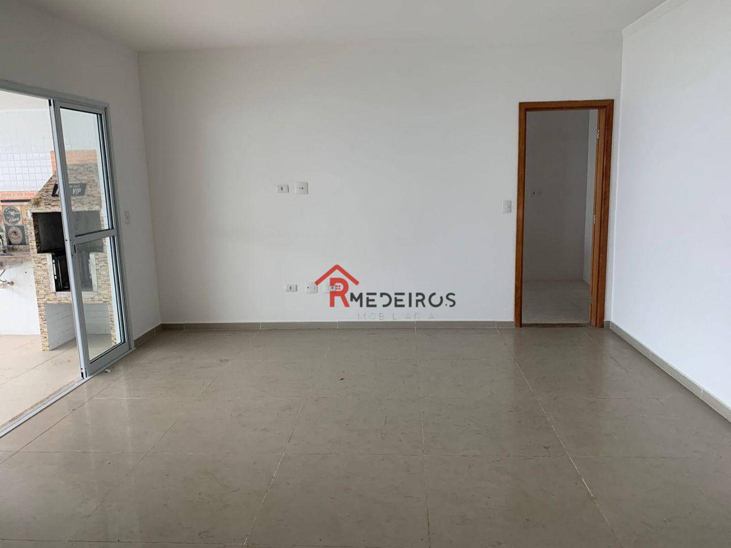 Apartamento à venda com 3 quartos, 206m² - Foto 9