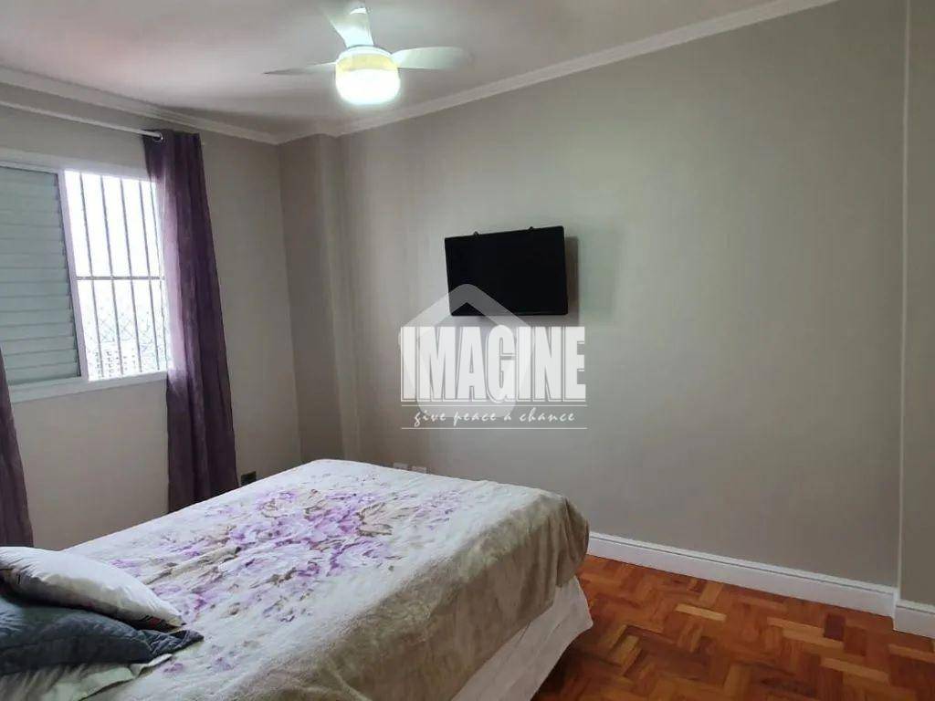 Apartamento à venda com 2 quartos, 68m² - Foto 9