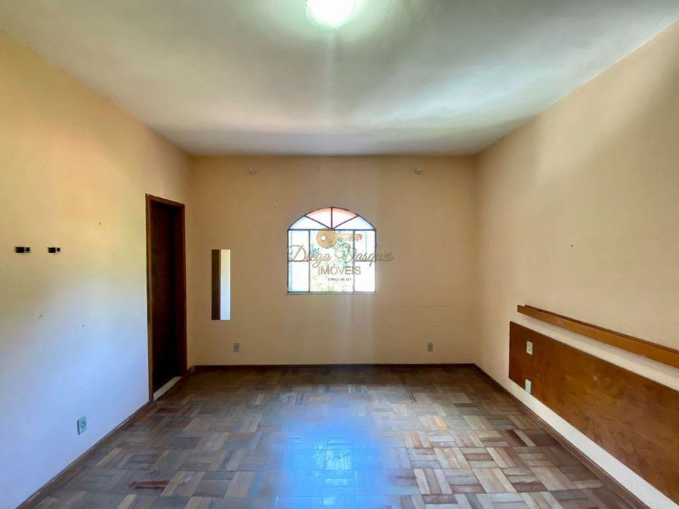 Casa à venda com 3 quartos, 900m² - Foto 15