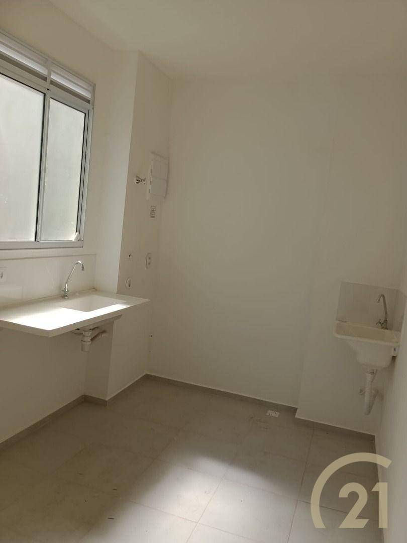 Apartamento para alugar com 2 quartos, 40m² - Foto 8