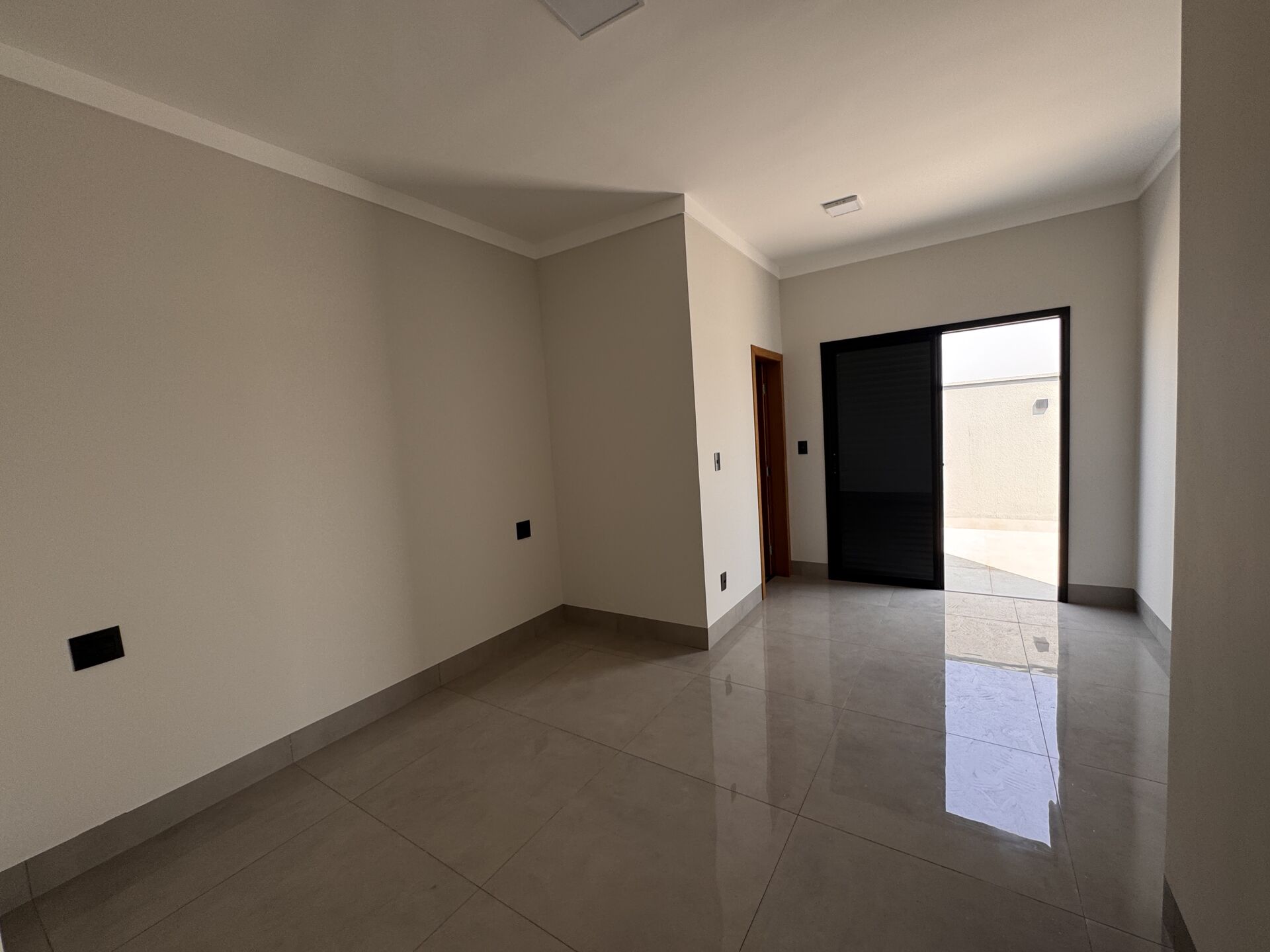 Casa à venda com 3 quartos, 130m² - Foto 3