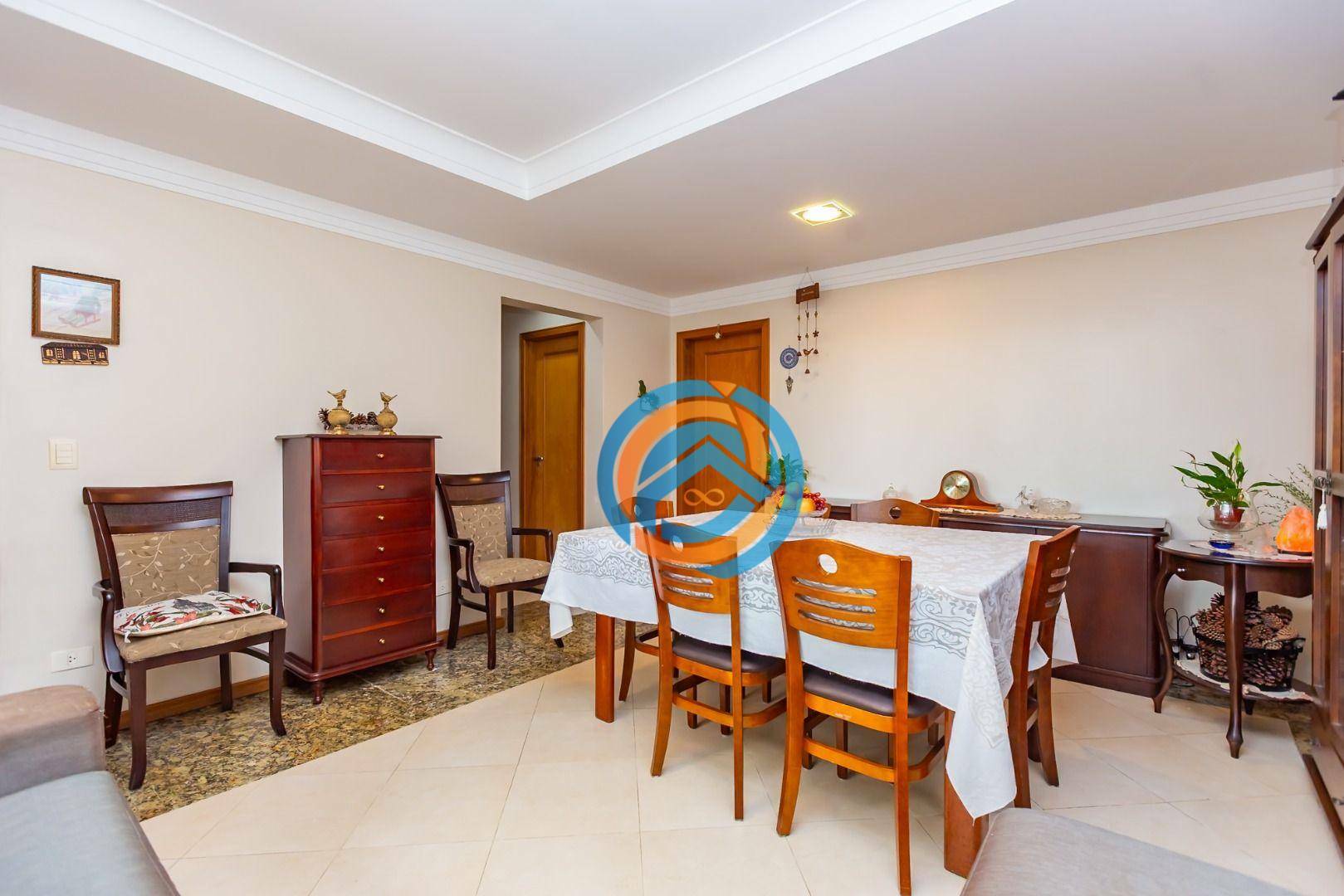 Sobrado à venda com 5 quartos, 220m² - Foto 8