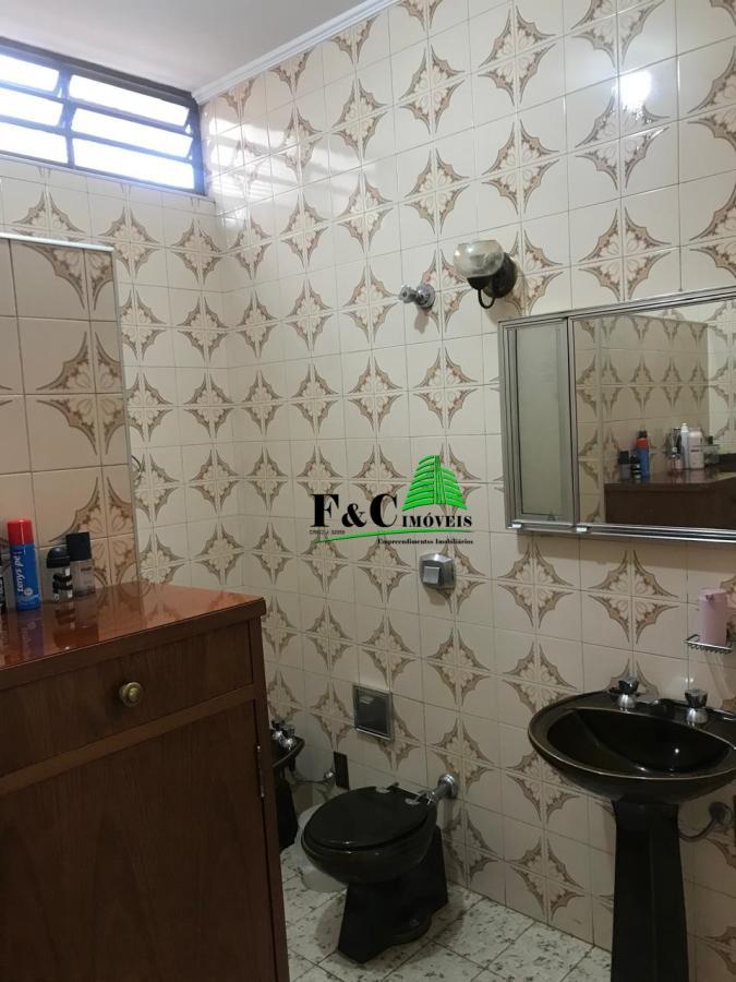 Casa à venda com 3 quartos, 250m² - Foto 21