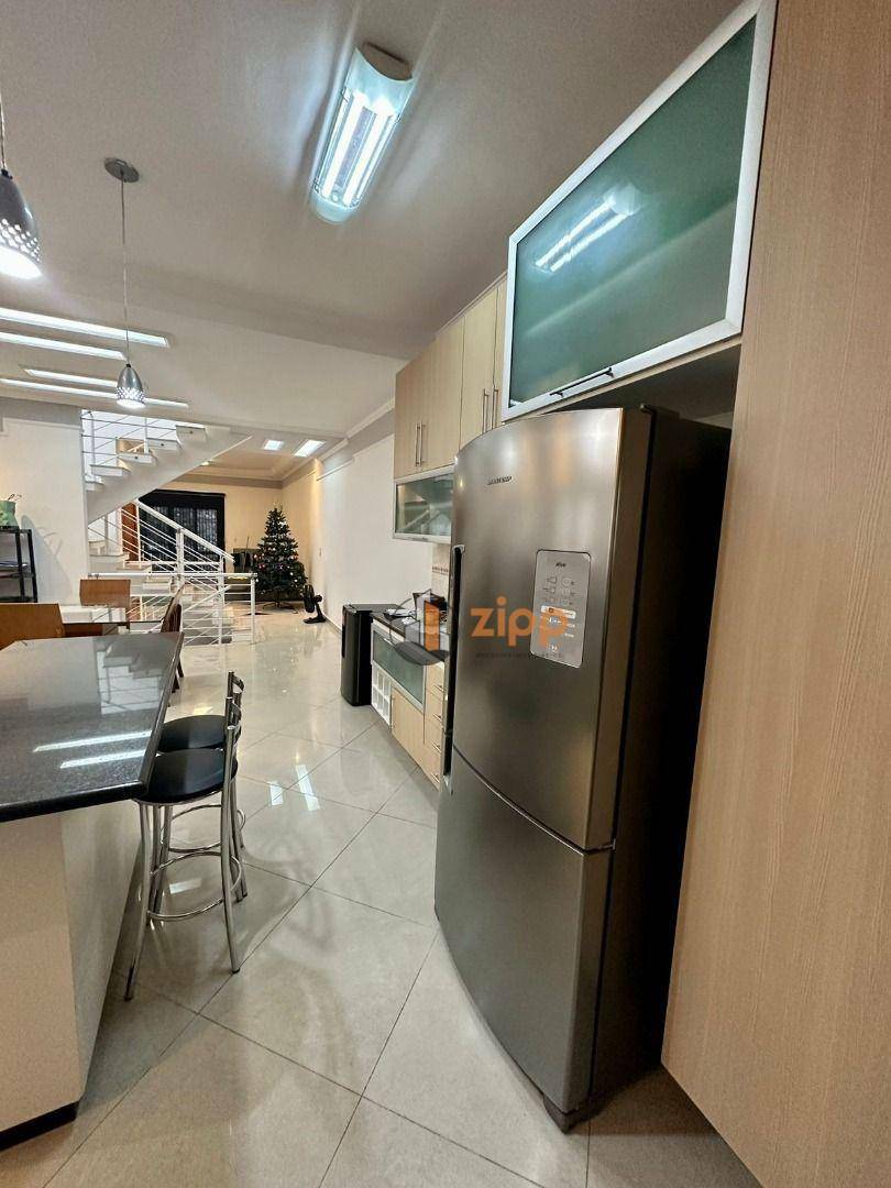 Sobrado à venda com 3 quartos, 300m² - Foto 34