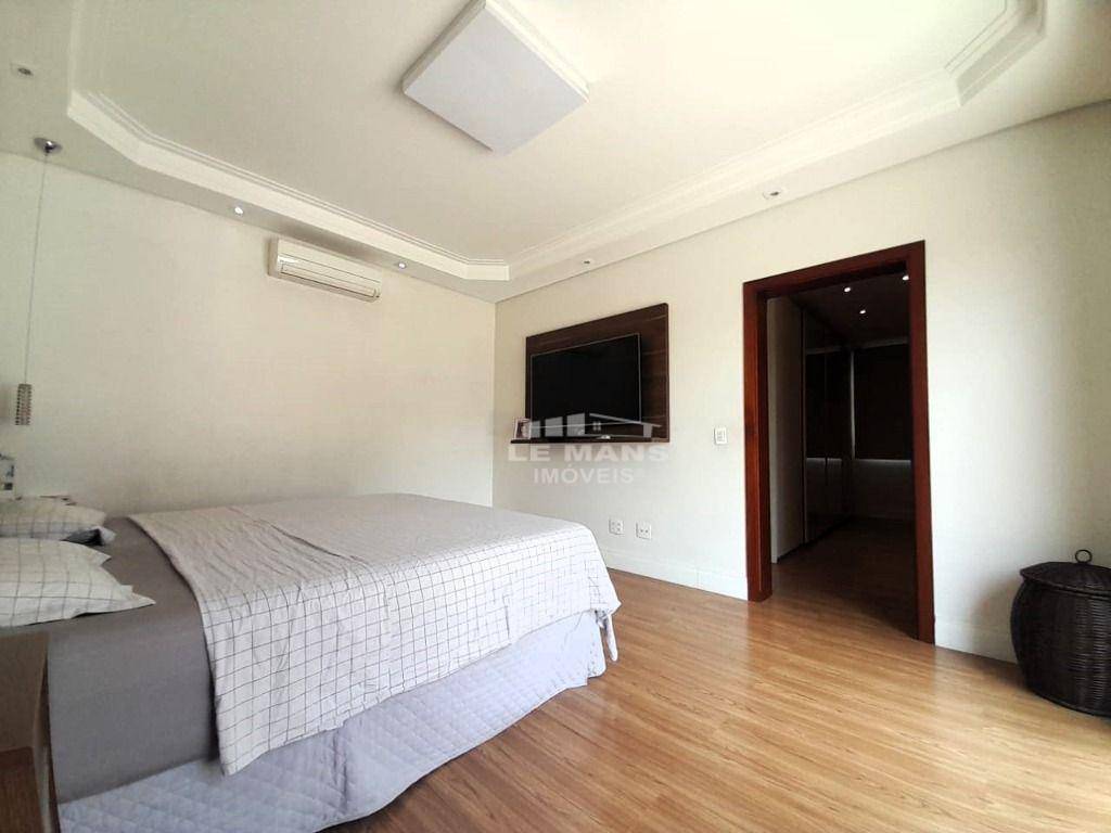 Casa de Condomínio à venda com 3 quartos, 331m² - Foto 6