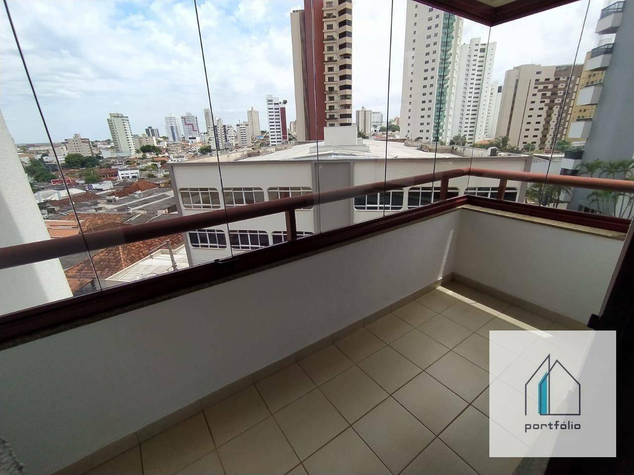 Apartamento à venda com 4 quartos, 208m² - Foto 5