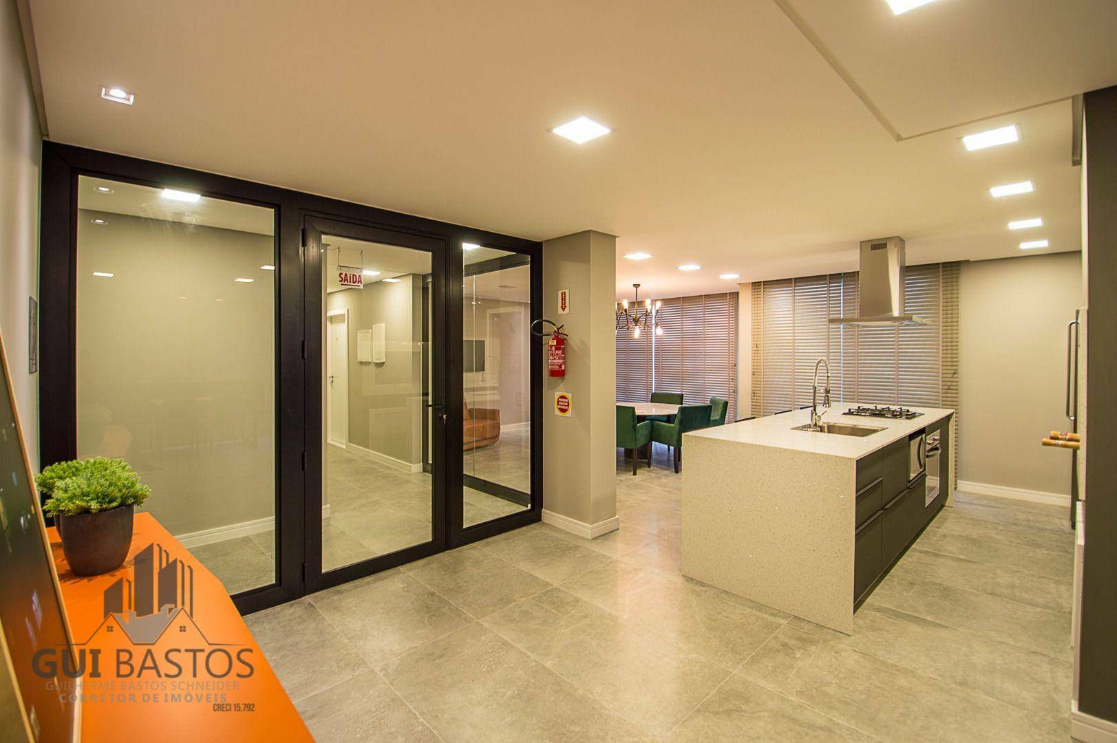 Apartamento à venda com 3 quartos, 200m² - Foto 12