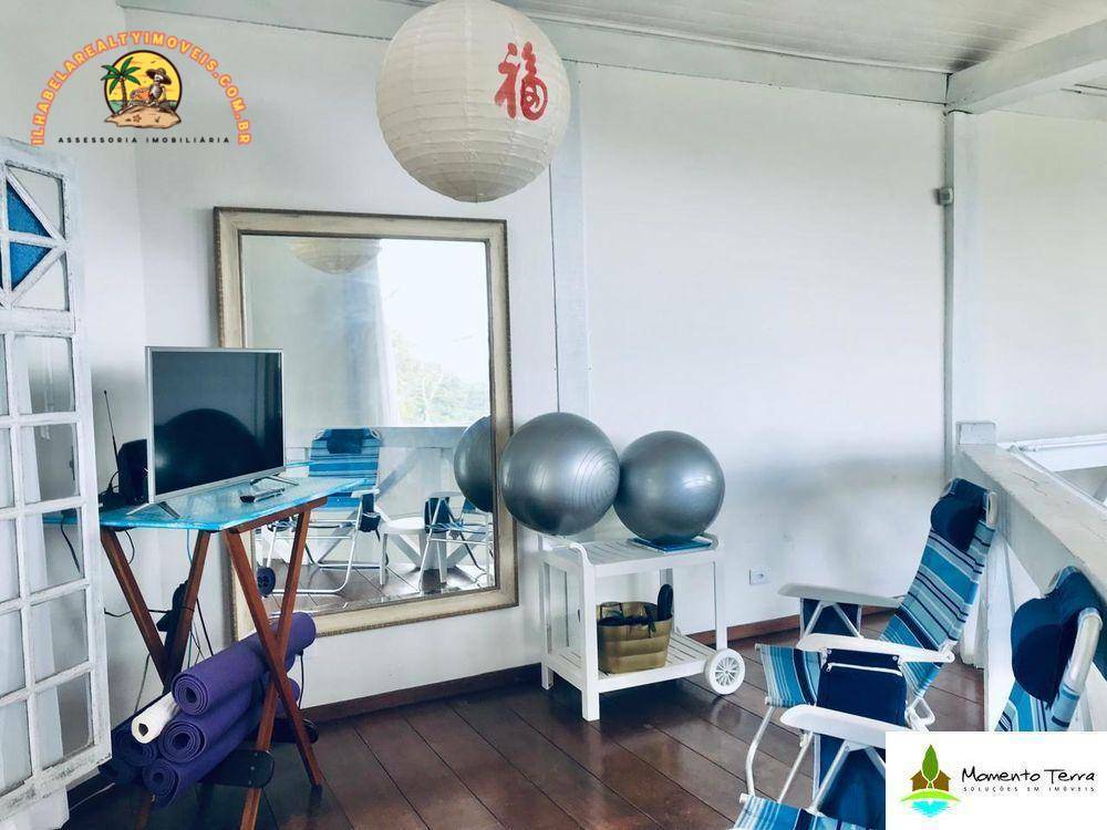 Casa à venda com 6 quartos, 320m² - Foto 23