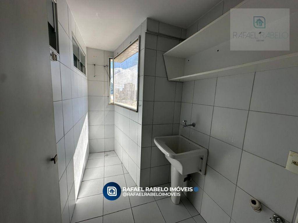 Apartamento à venda com 3 quartos, 80m² - Foto 4