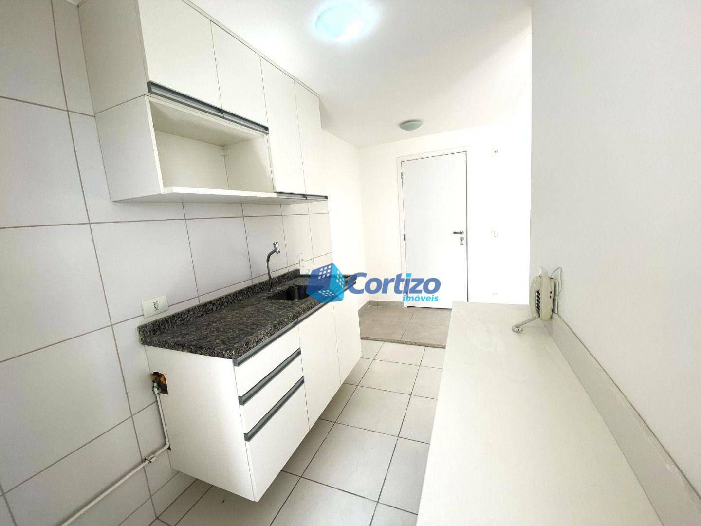 Apartamento à venda com 2 quartos, 56m² - Foto 18